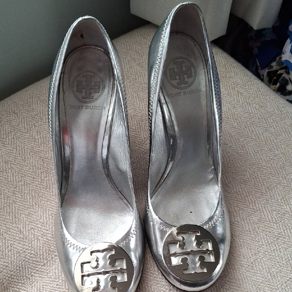 Tory Burch Metallic Silver Logo Peep-Toe Heels